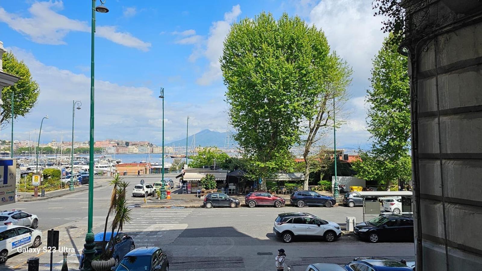 Napoli Lungomare Caracciolo Mon Amour Экстерьер фото