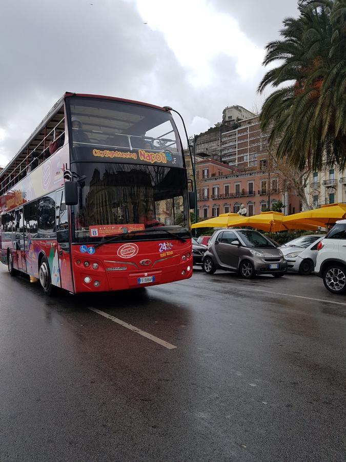 Napoli Lungomare Caracciolo Mon Amour Экстерьер фото